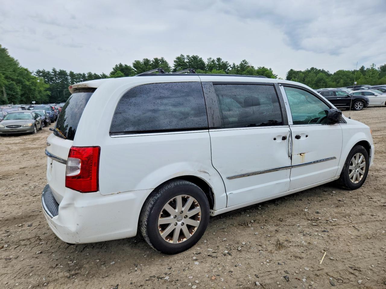 2016 CHRYSLER TOWN & COUNTRY — фото 3