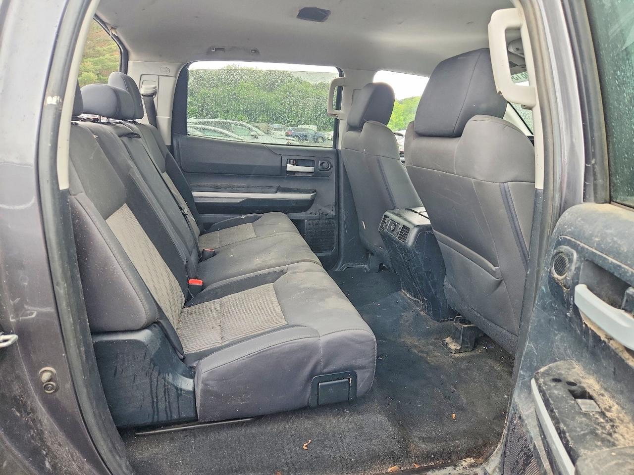 2016 TOYOTA TUNDRA — фото 10