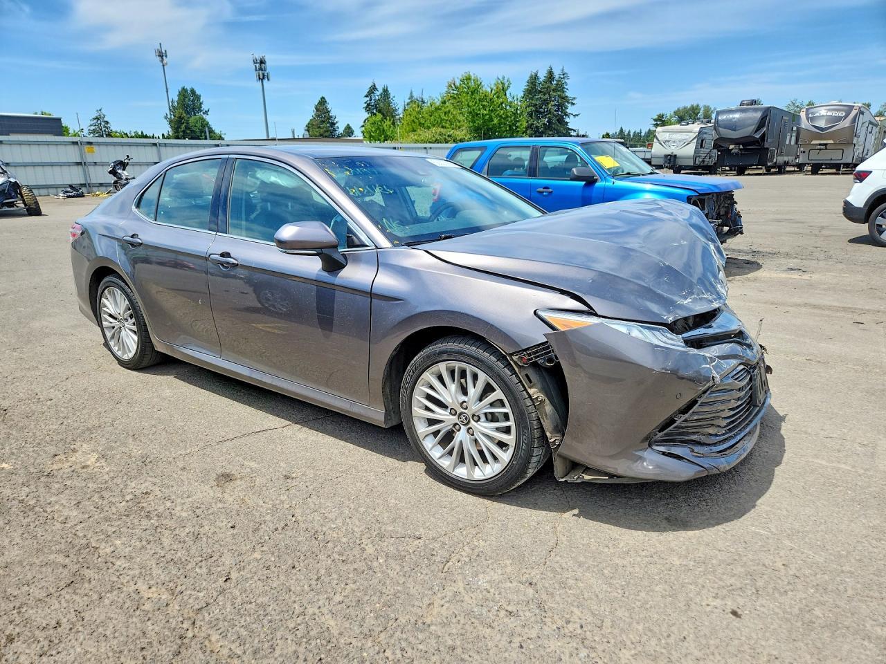 2018 TOYOTA CAMRY — фото 4