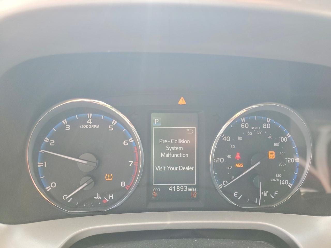2016 TOYOTA RAV4 — фото 9