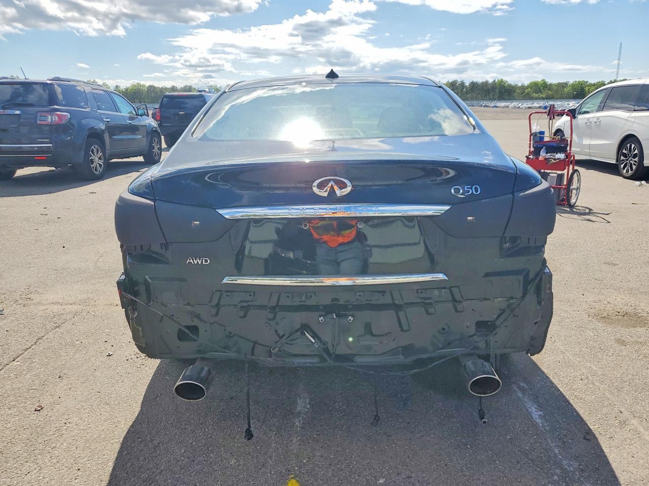 INFINITI Q50