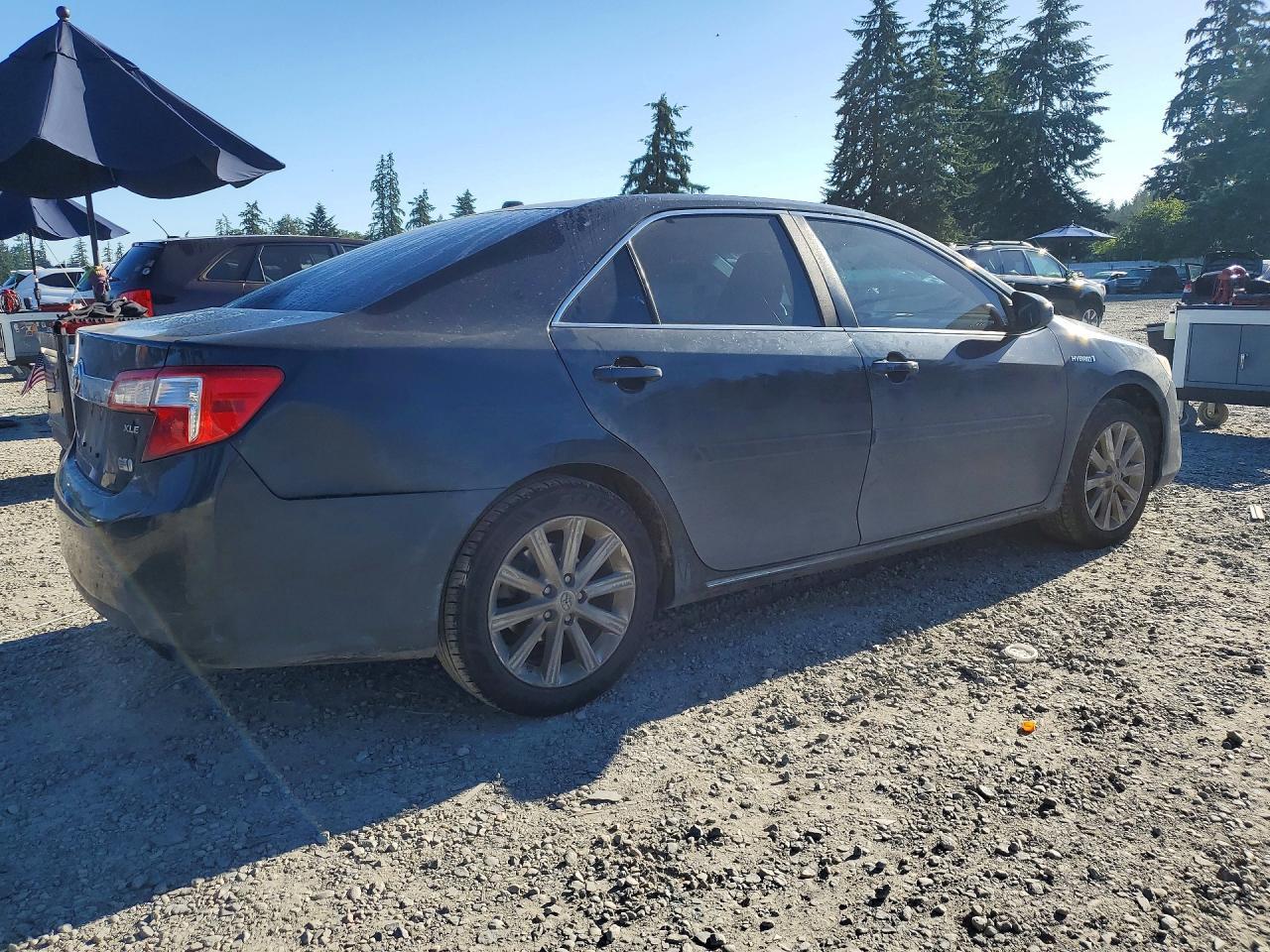 2013 TOYOTA CAMRY HYBRID — фото 3