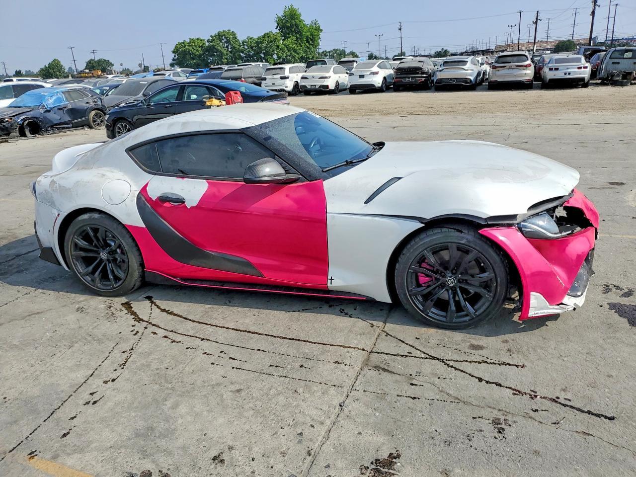 TOYOTA SUPRA