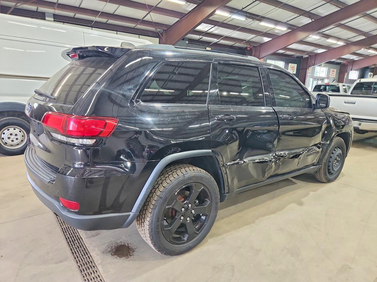 2019 JEEP GRAND CHEROKEE — фото 3