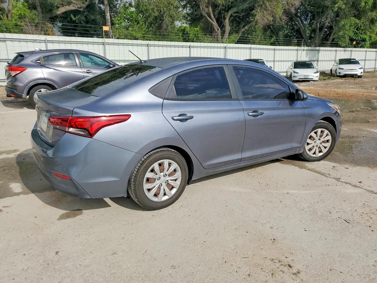 2019 HYUNDAI ACCENT — фото 3