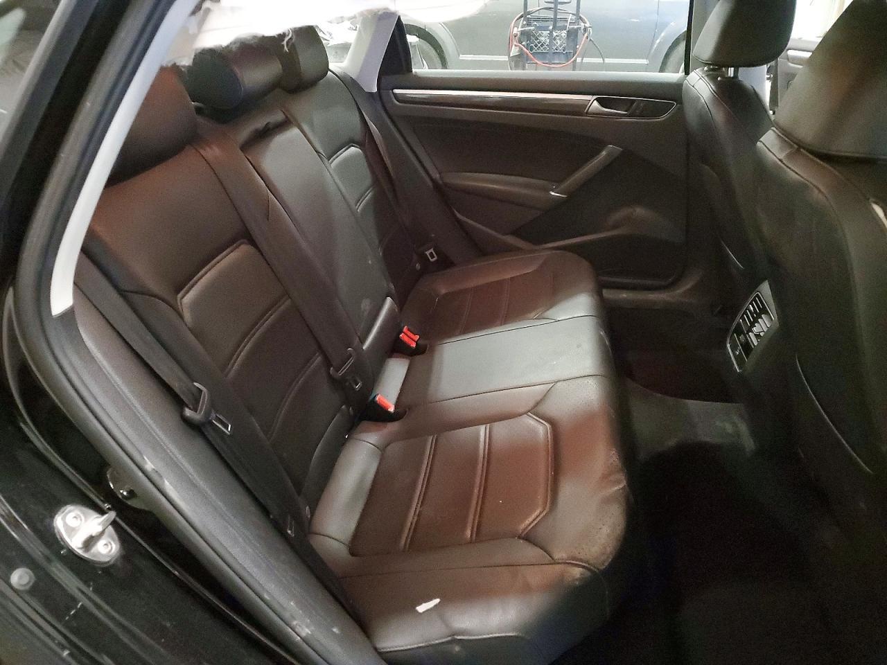 2016 VOLKSWAGEN PASSAT — фото 10