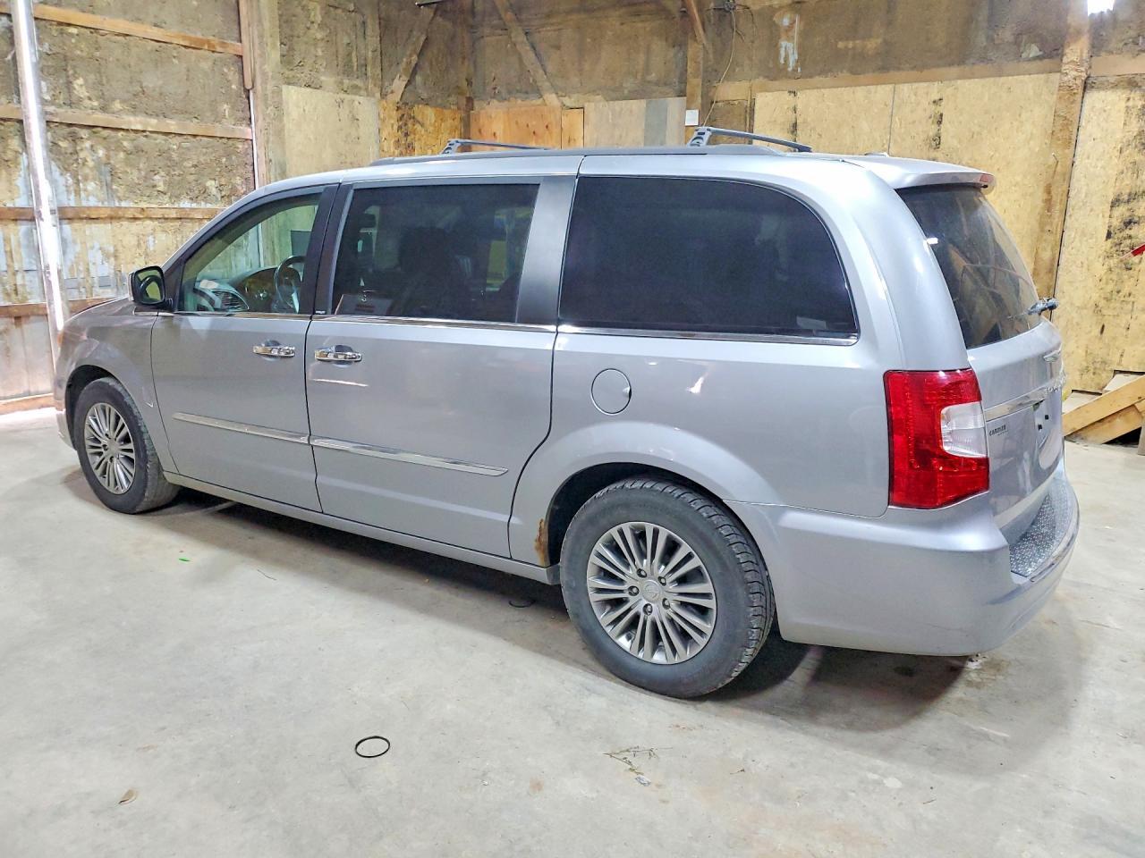 2014 CHRYSLER TOWN & COUNTRY — фото 2