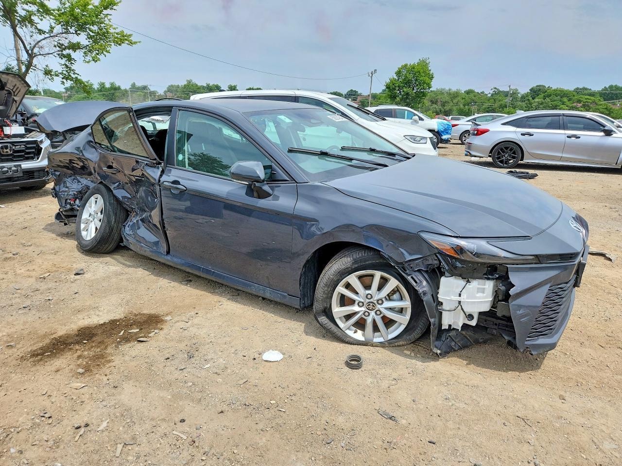 2025 TOYOTA CAMRY HYBRID — фото 4