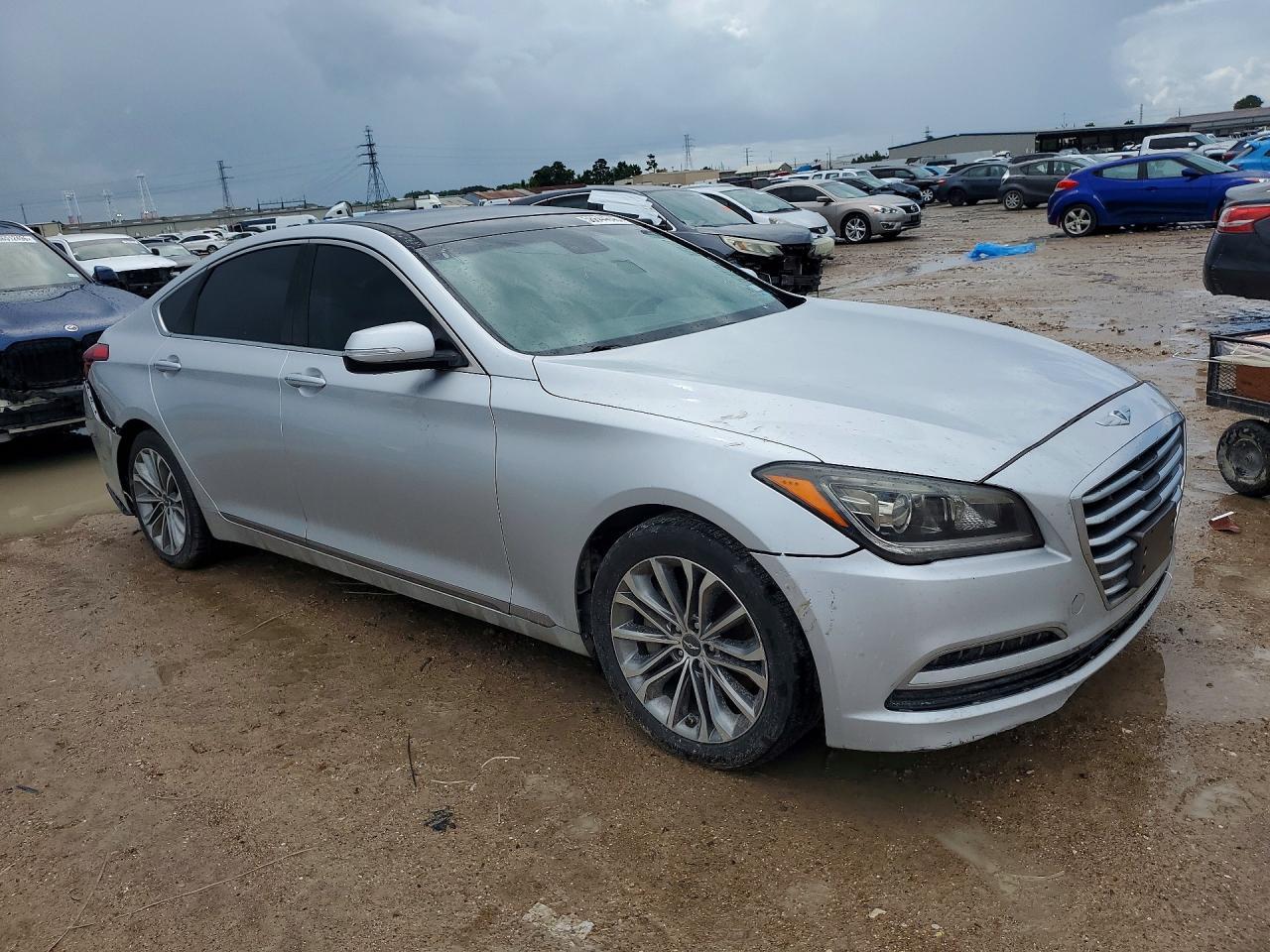 HYUNDAI GENESIS
