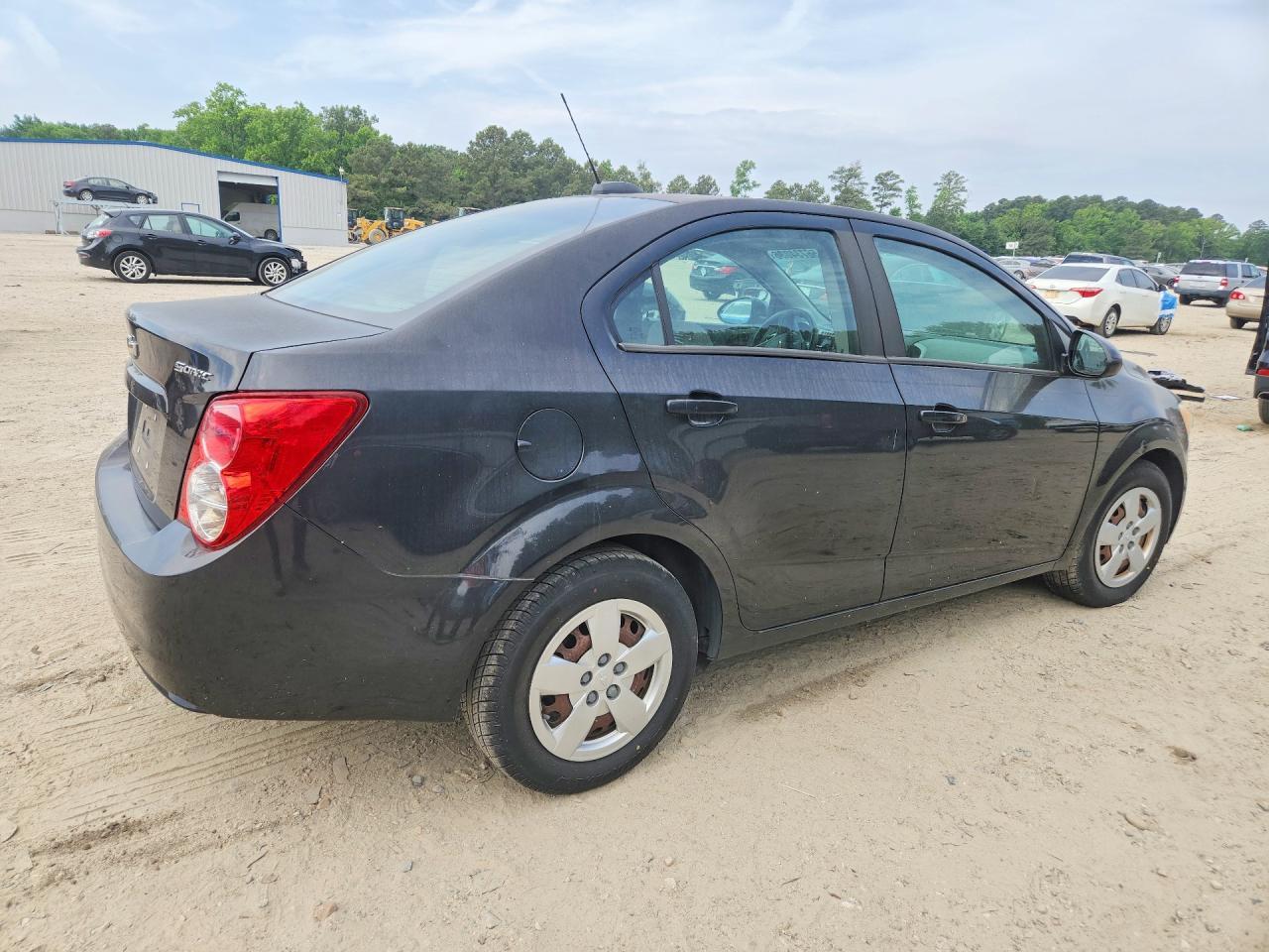 2015 CHEVROLET SONIC — фото 3
