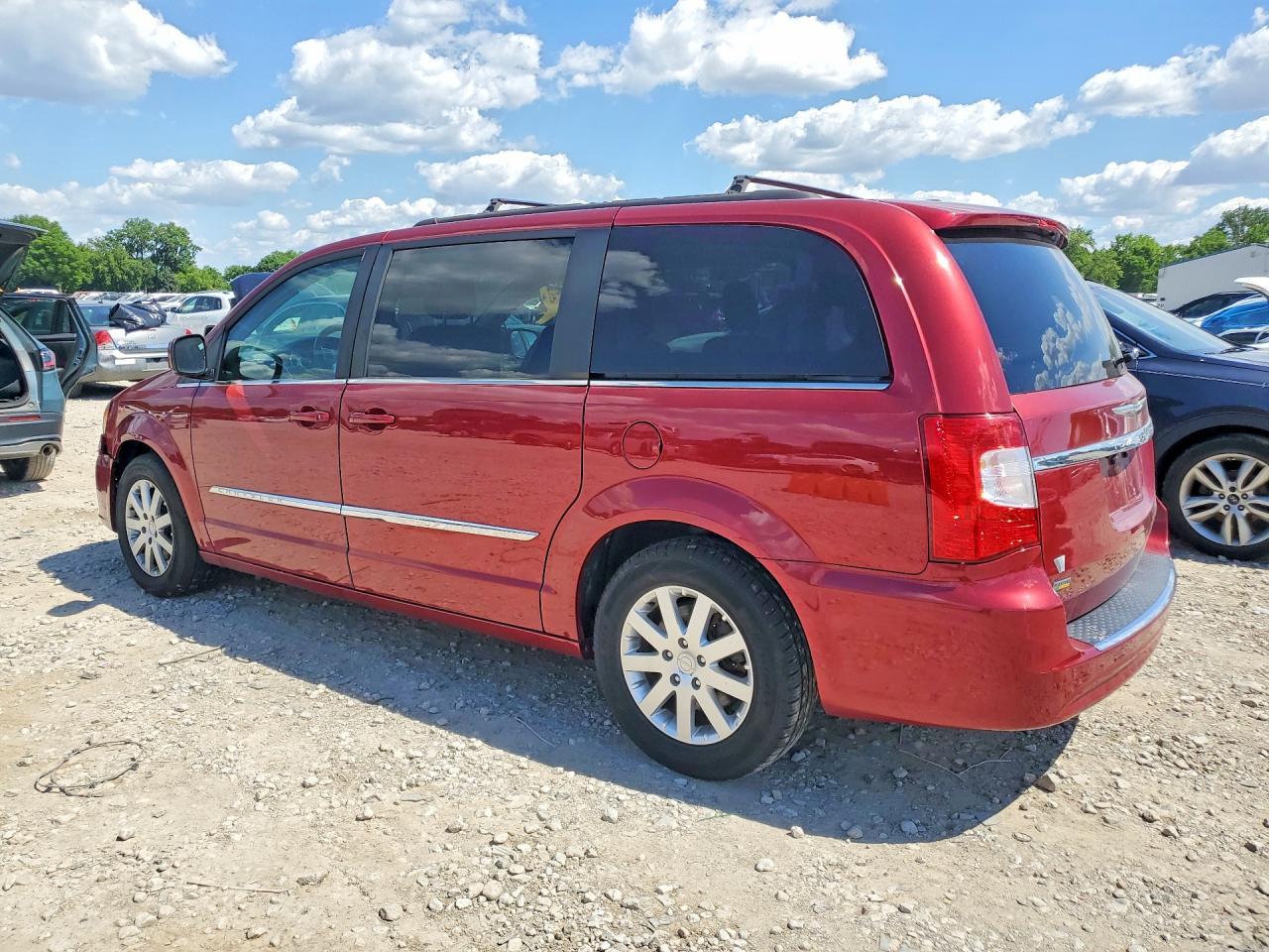 2016 CHRYSLER TOWN & COUNTRY — фото 2