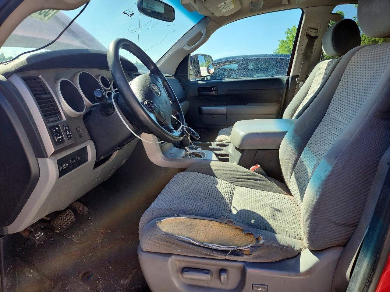 TOYOTA TUNDRA