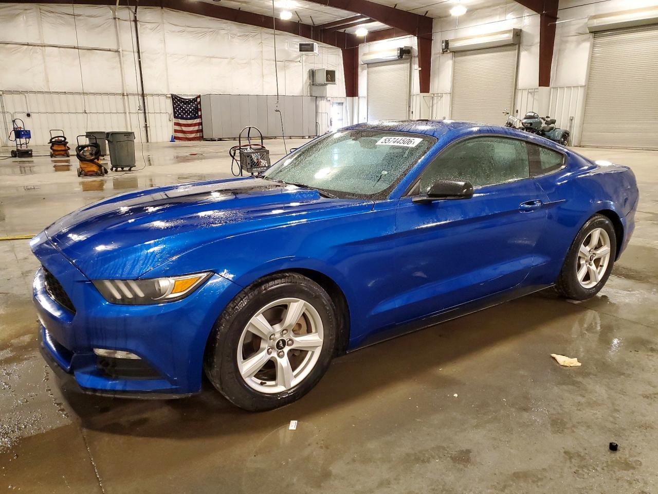 FORD MUSTANG