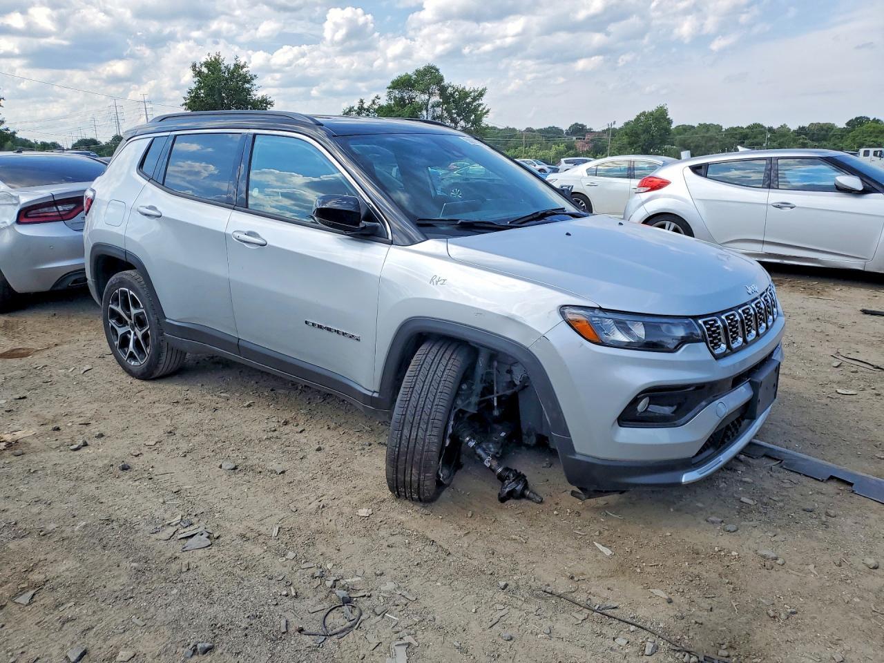 2025 JEEP COMPASS — фото 4