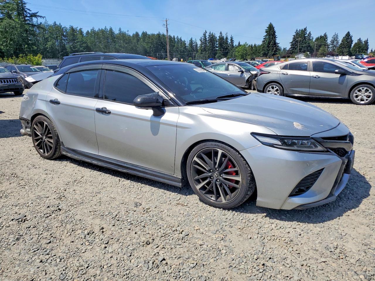 2018 TOYOTA CAMRY — фото 4