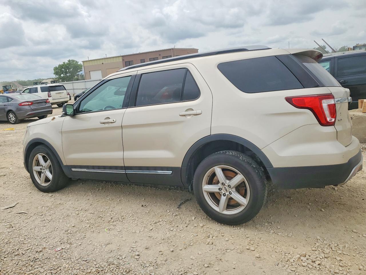 2017 FORD EXPLORER — фото 2