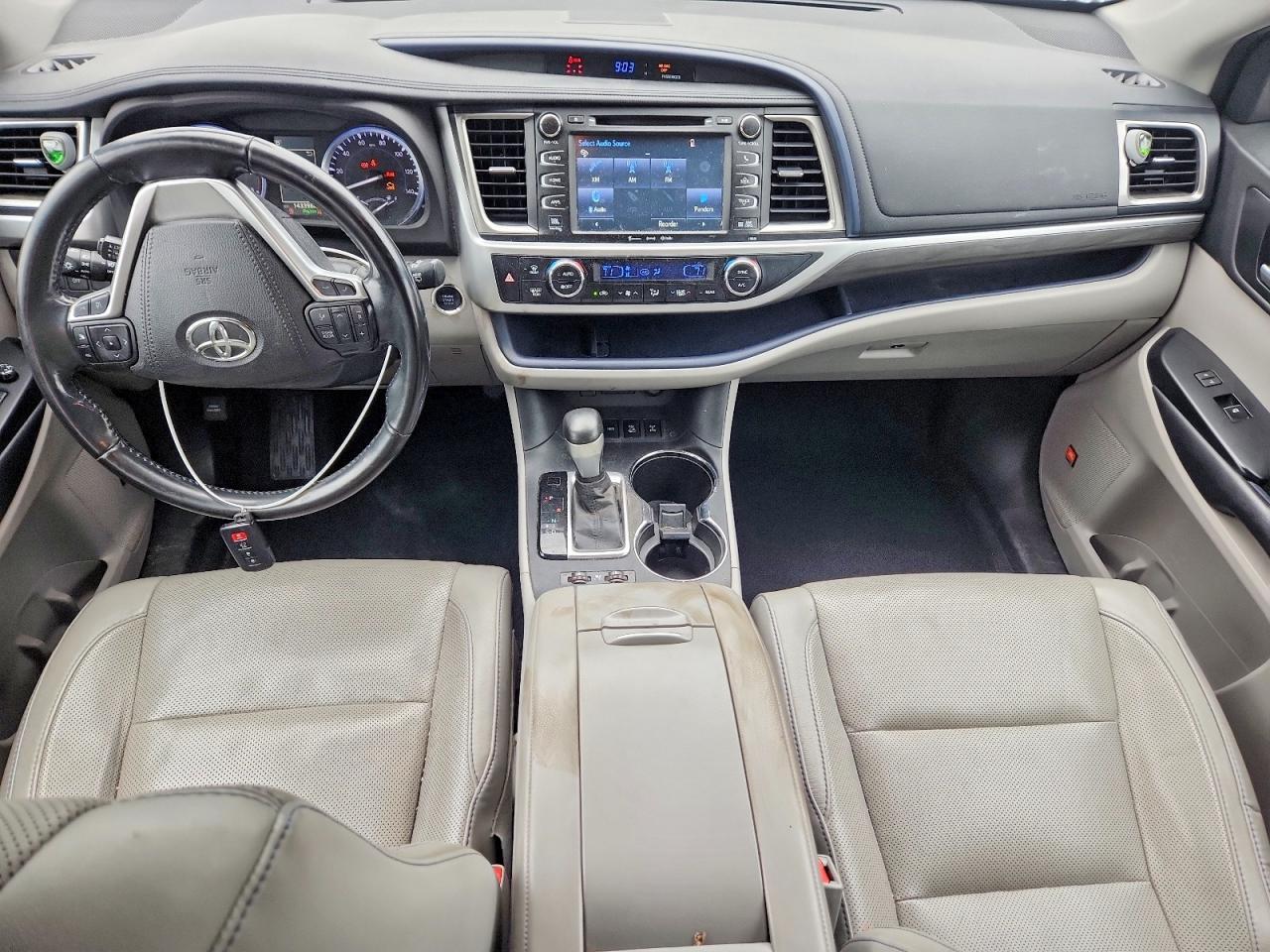 2017 TOYOTA HIGHLANDER — фото 8