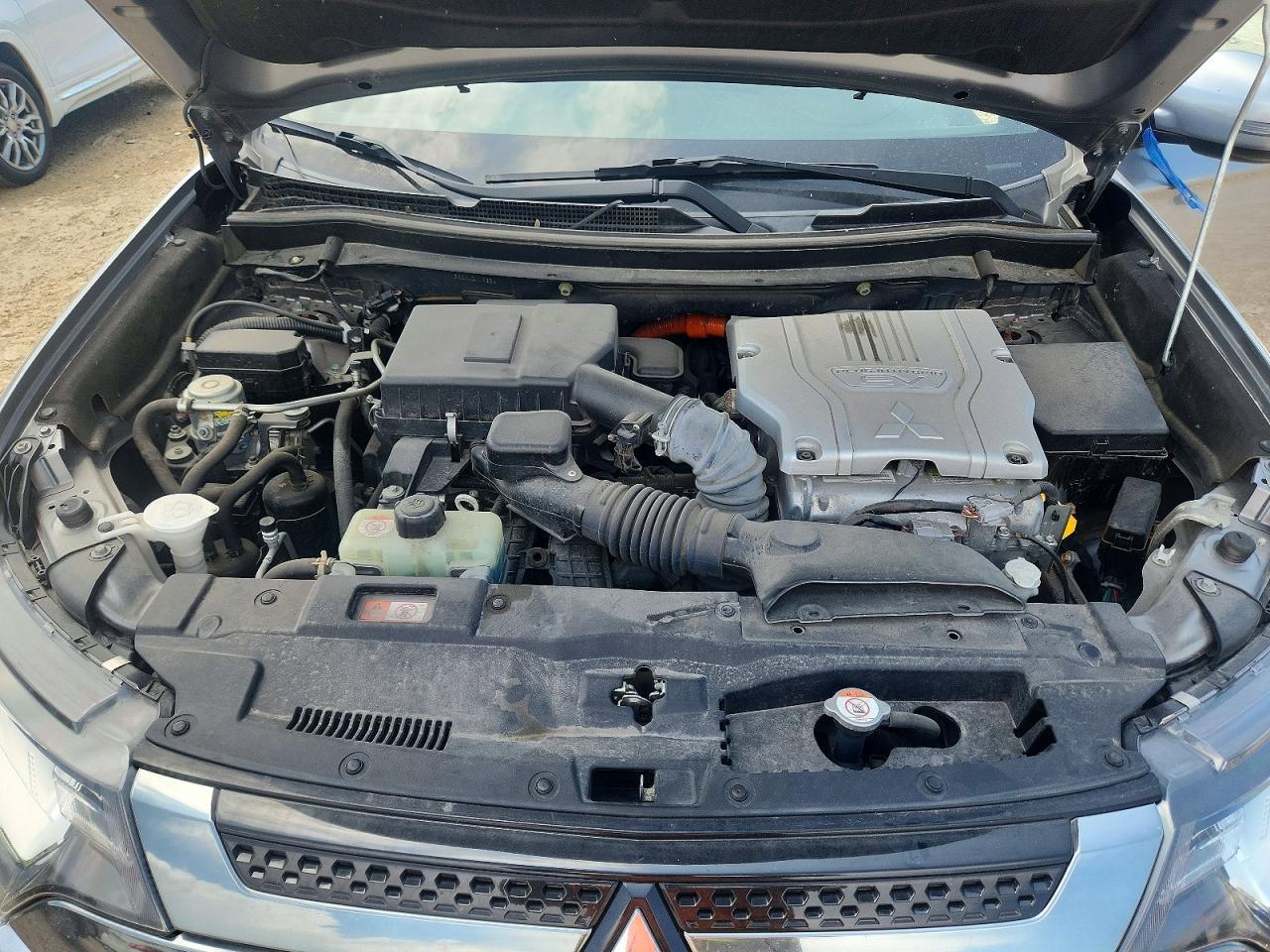 2020 MITSUBISHI OUTLANDER — фото 12