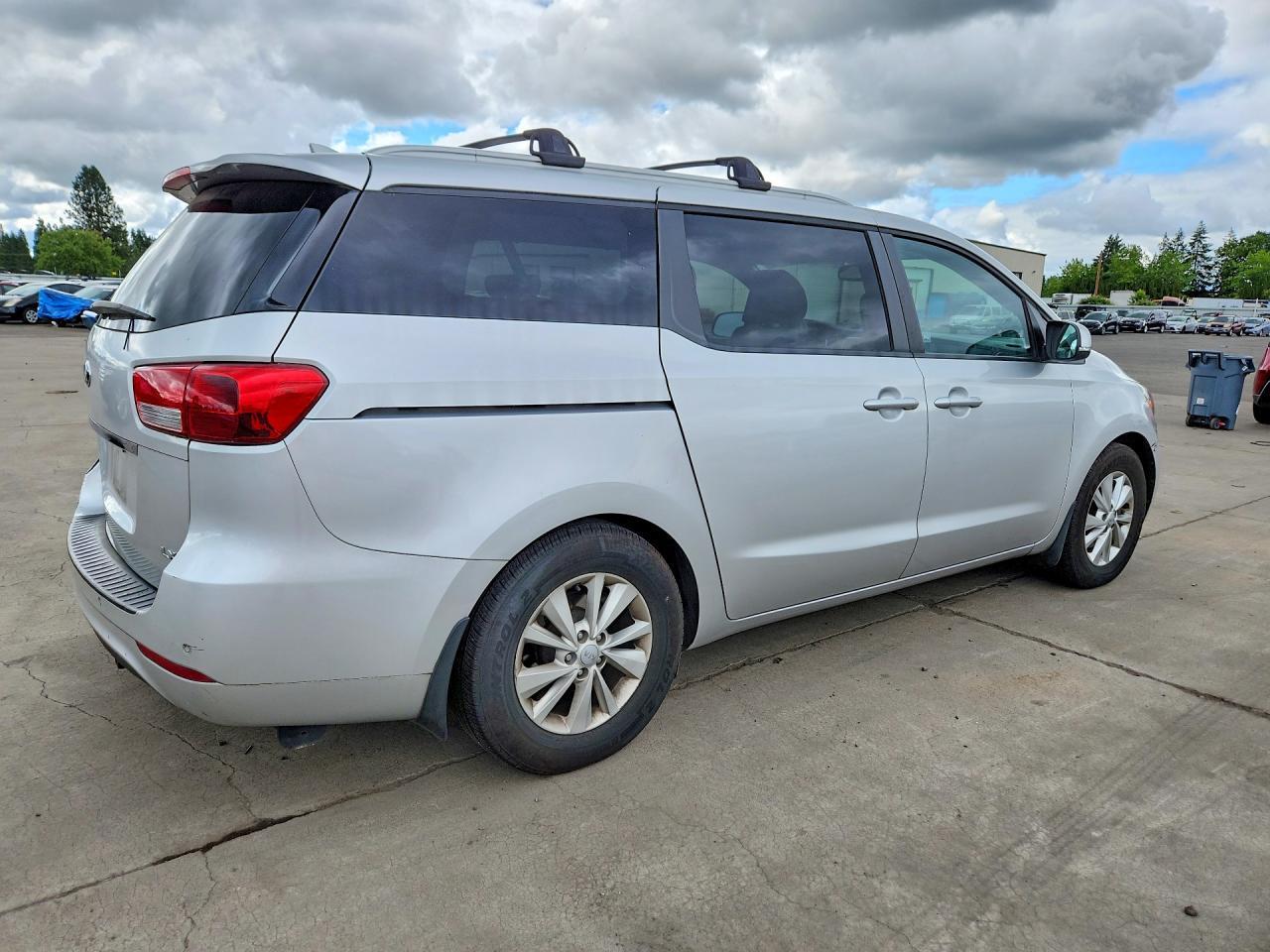 2016 KIA SEDONA — фото 3