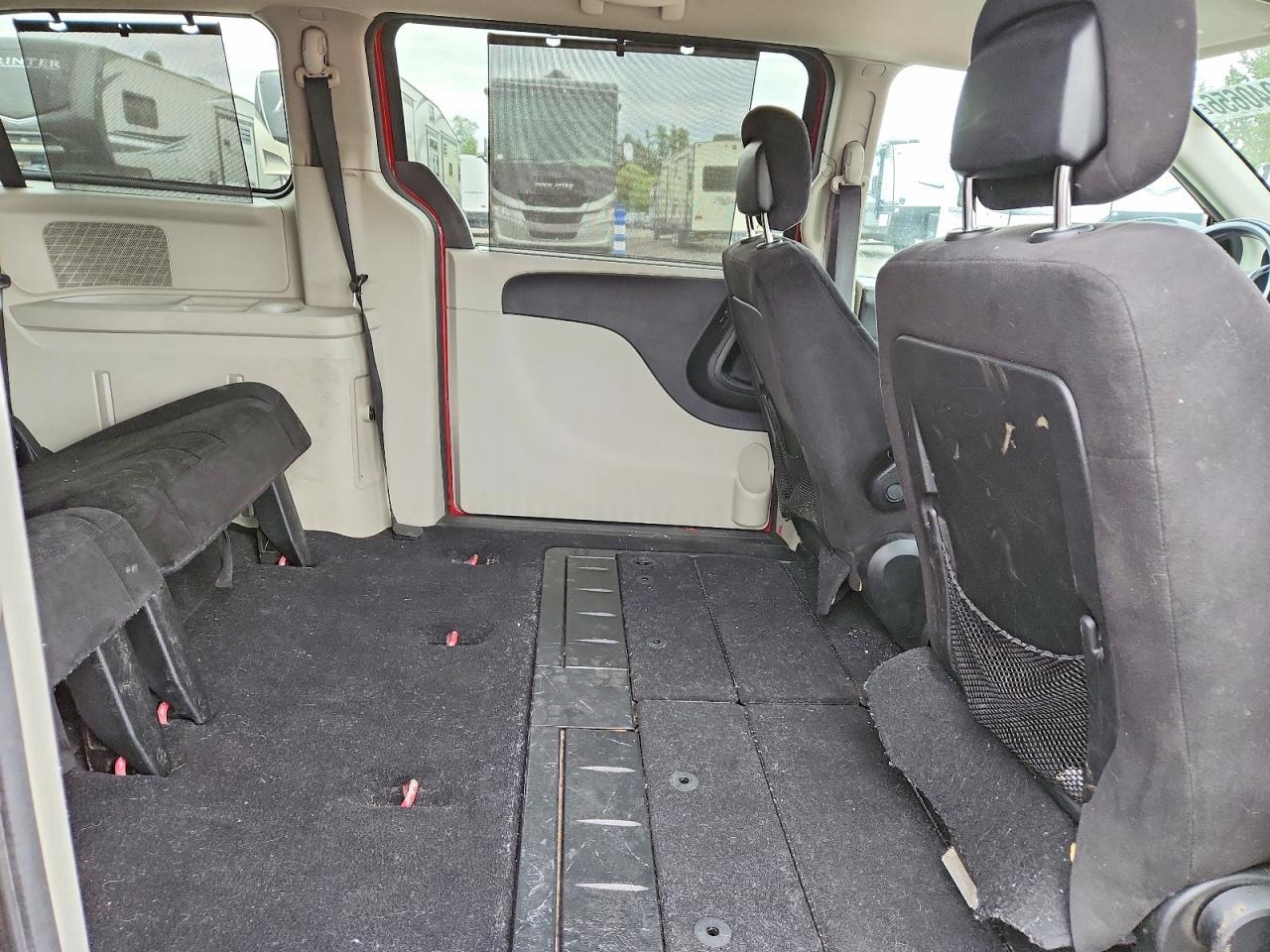 2013 DODGE GRAND CARAVAN — фото 10