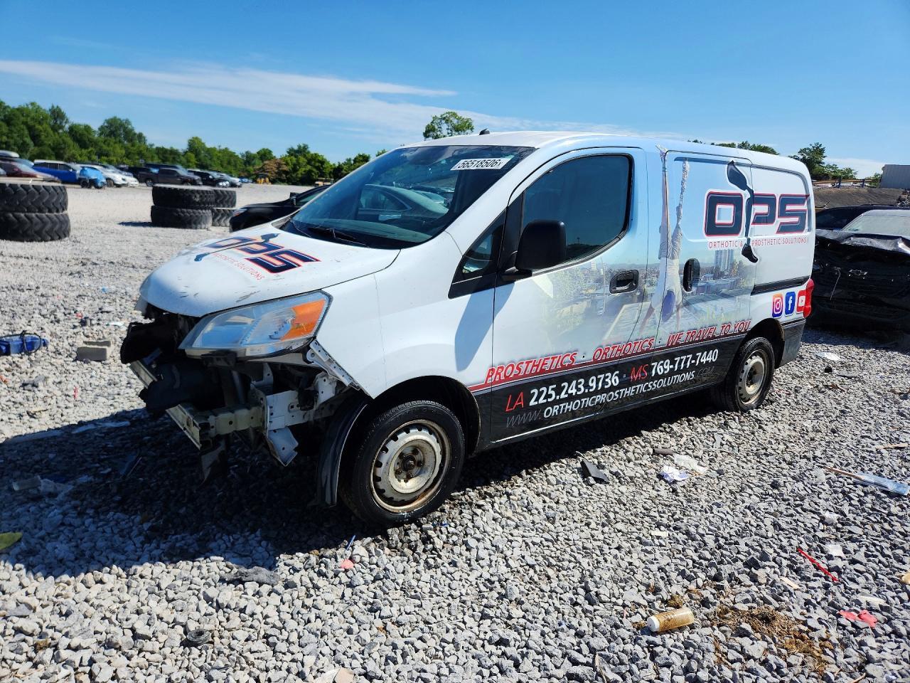 2015 NISSAN NV200 — фото 1