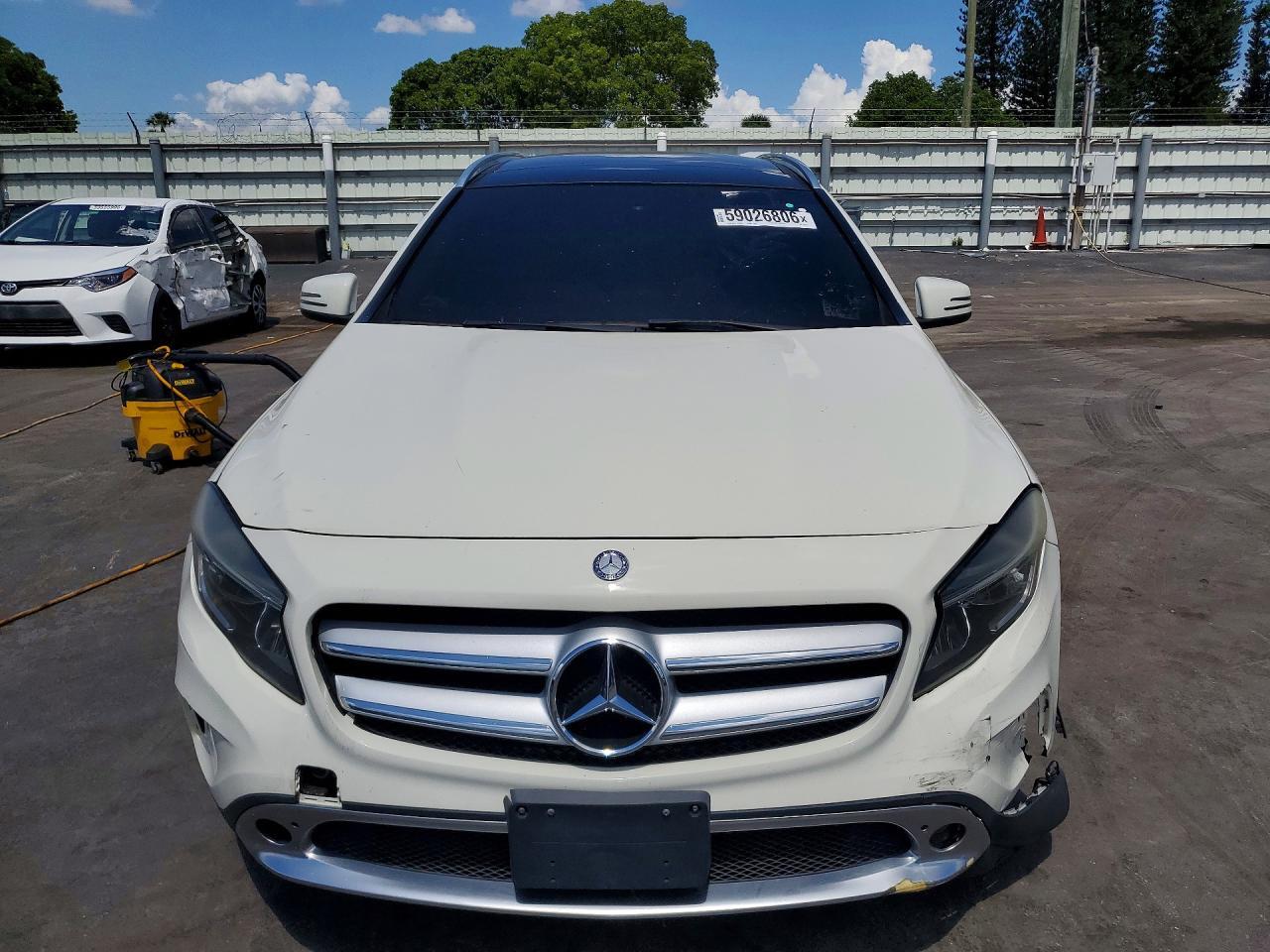 2015 MERCEDES-BENZ GLA-CLASS — фото 5