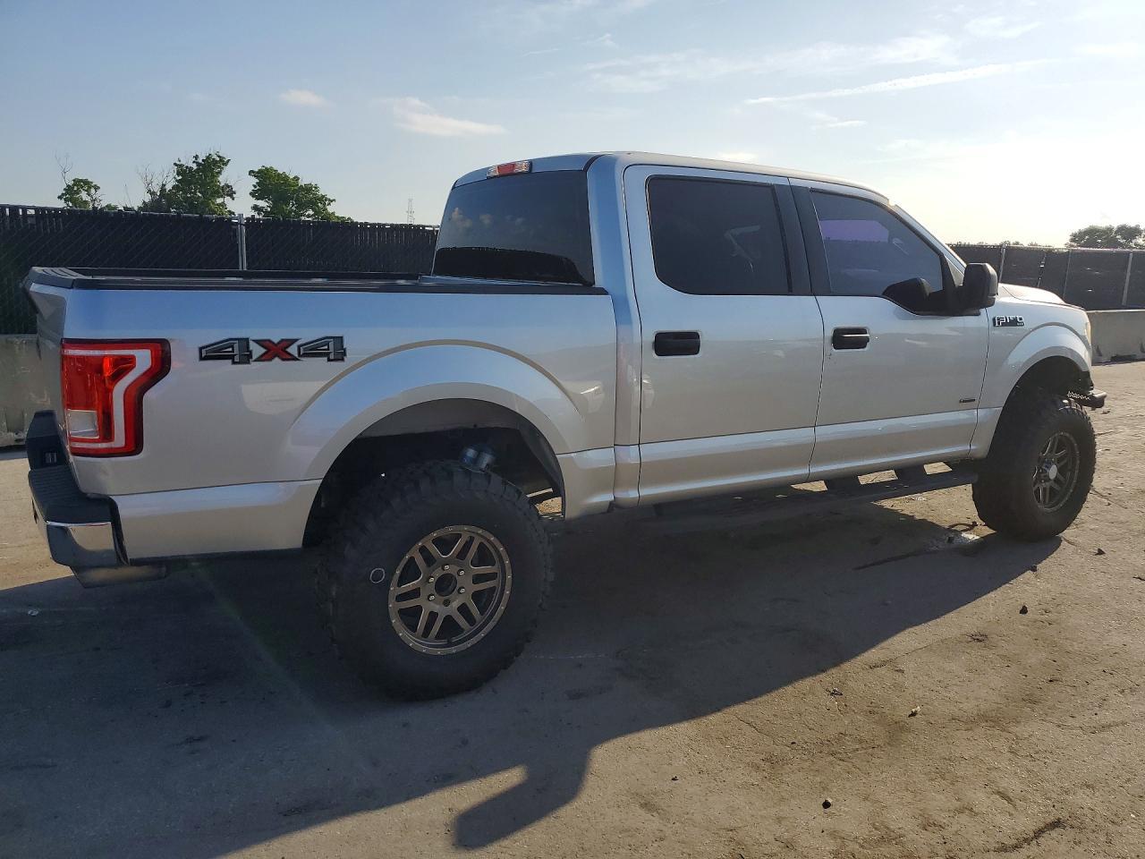 2017 FORD F-150 — фото 3
