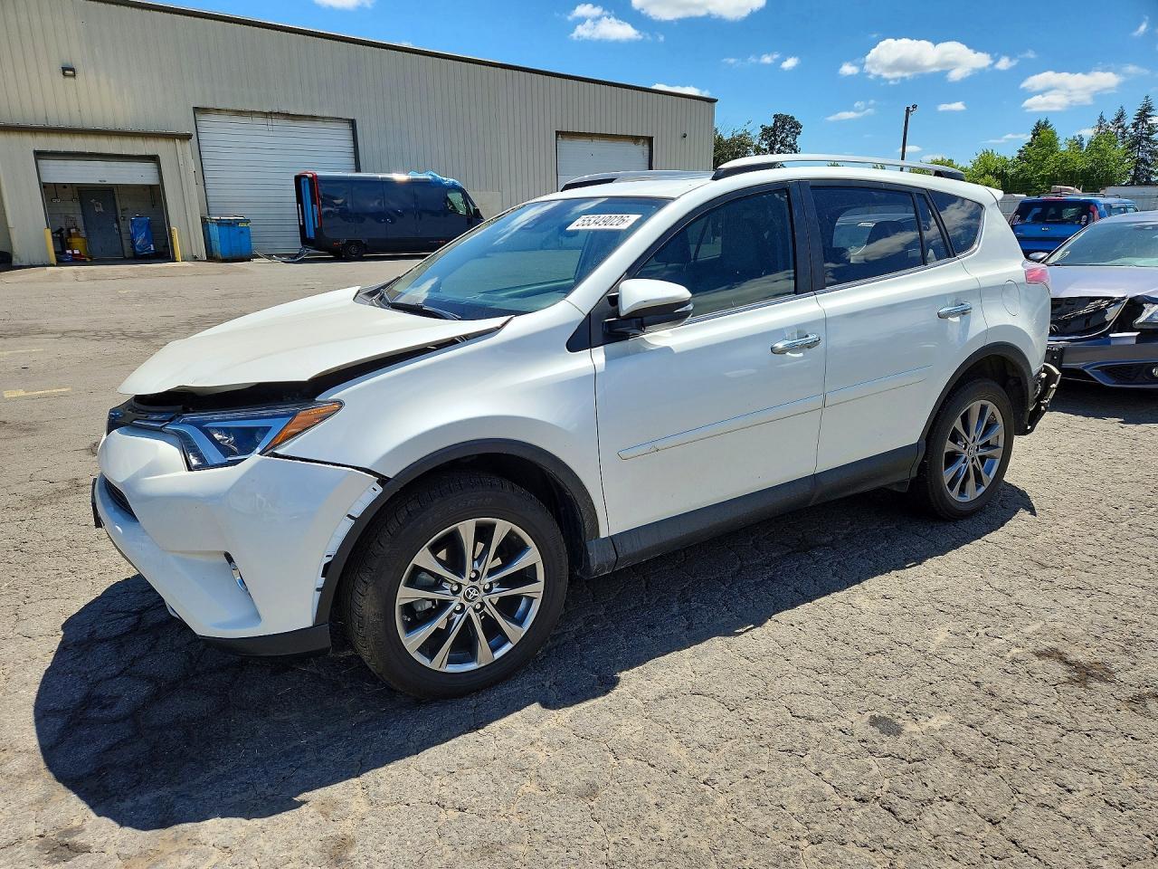 2018 TOYOTA RAV4 — фото 1
