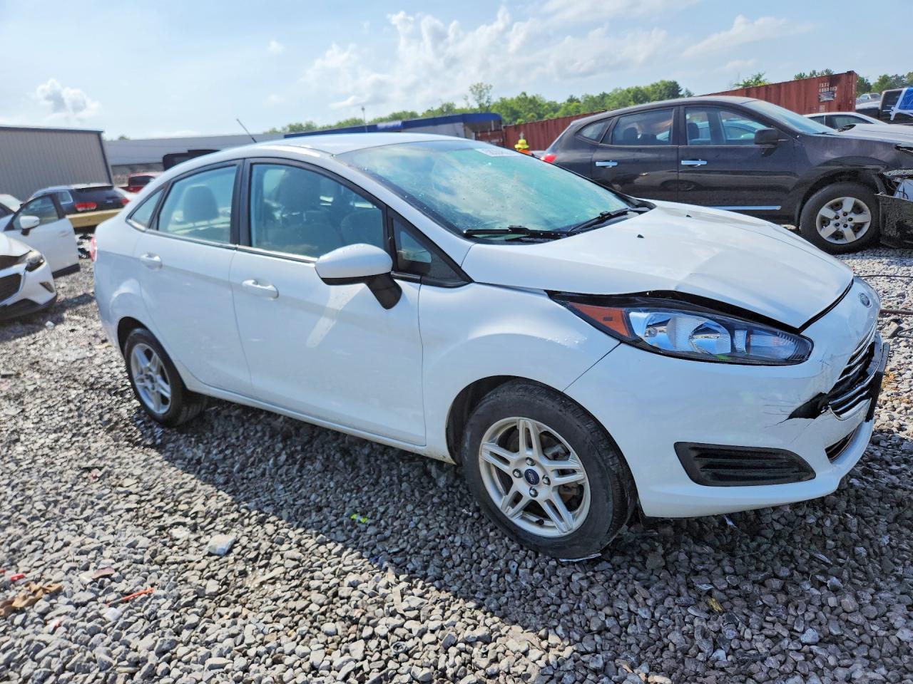 2017 FORD FIESTA — фото 4