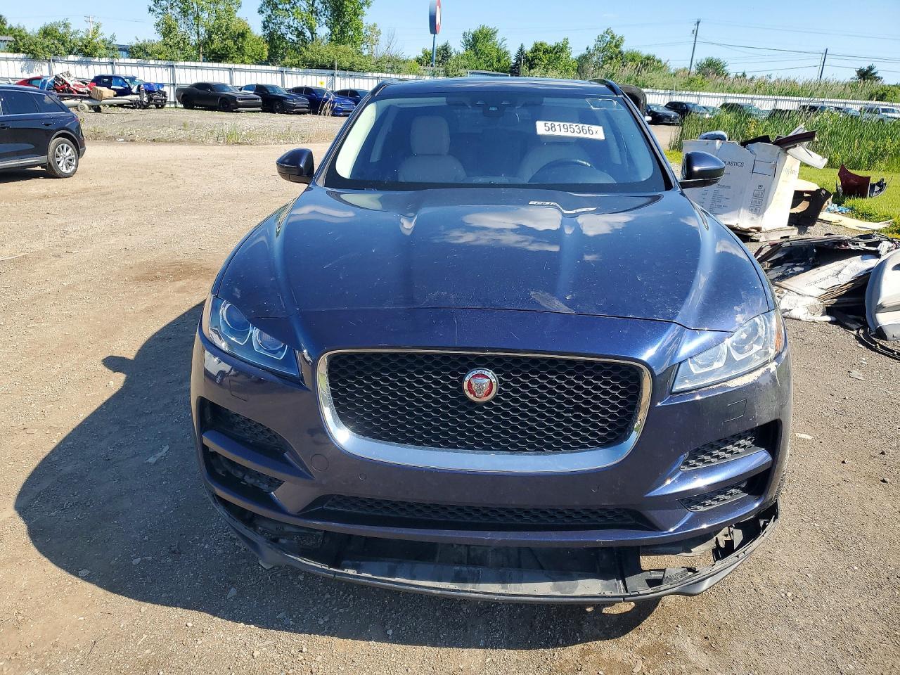 2017 JAGUAR F-PACE — фото 5