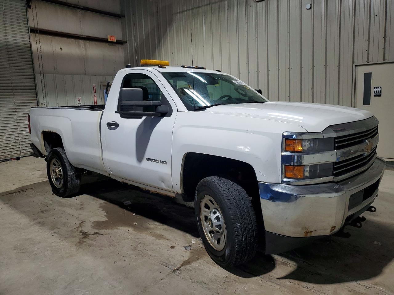 2015 CHEVROLET SILVERADO 3500 — фото 4