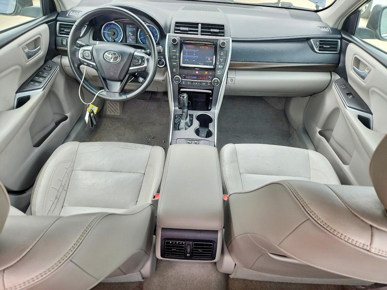 2017 TOYOTA CAMRY — фото 8