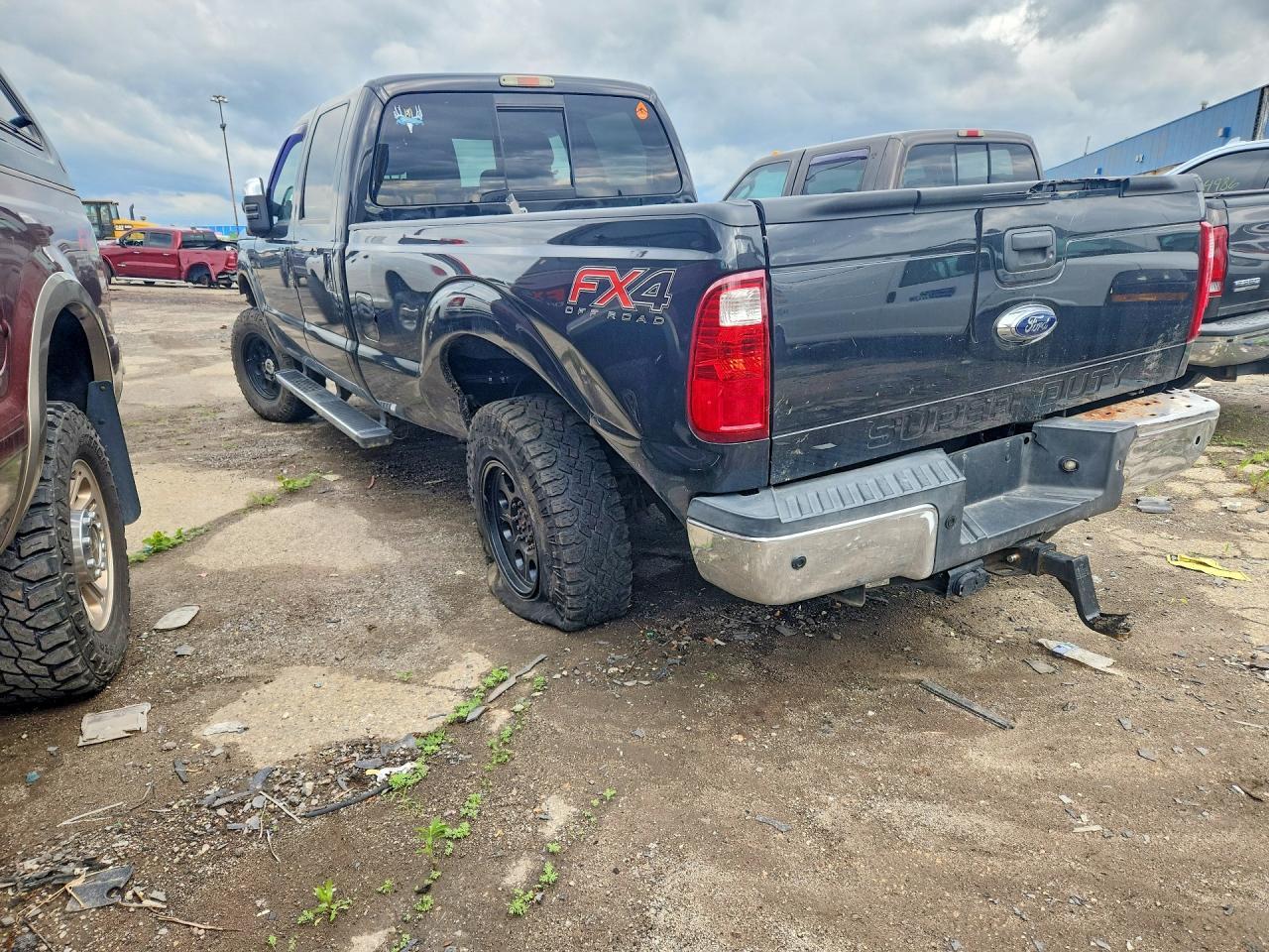 2015 FORD F-350 — фото 2