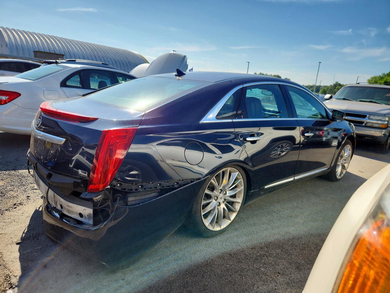 CADILLAC XTS
