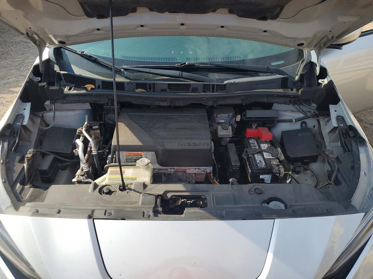 2021 NISSAN LEAF — фото 11
