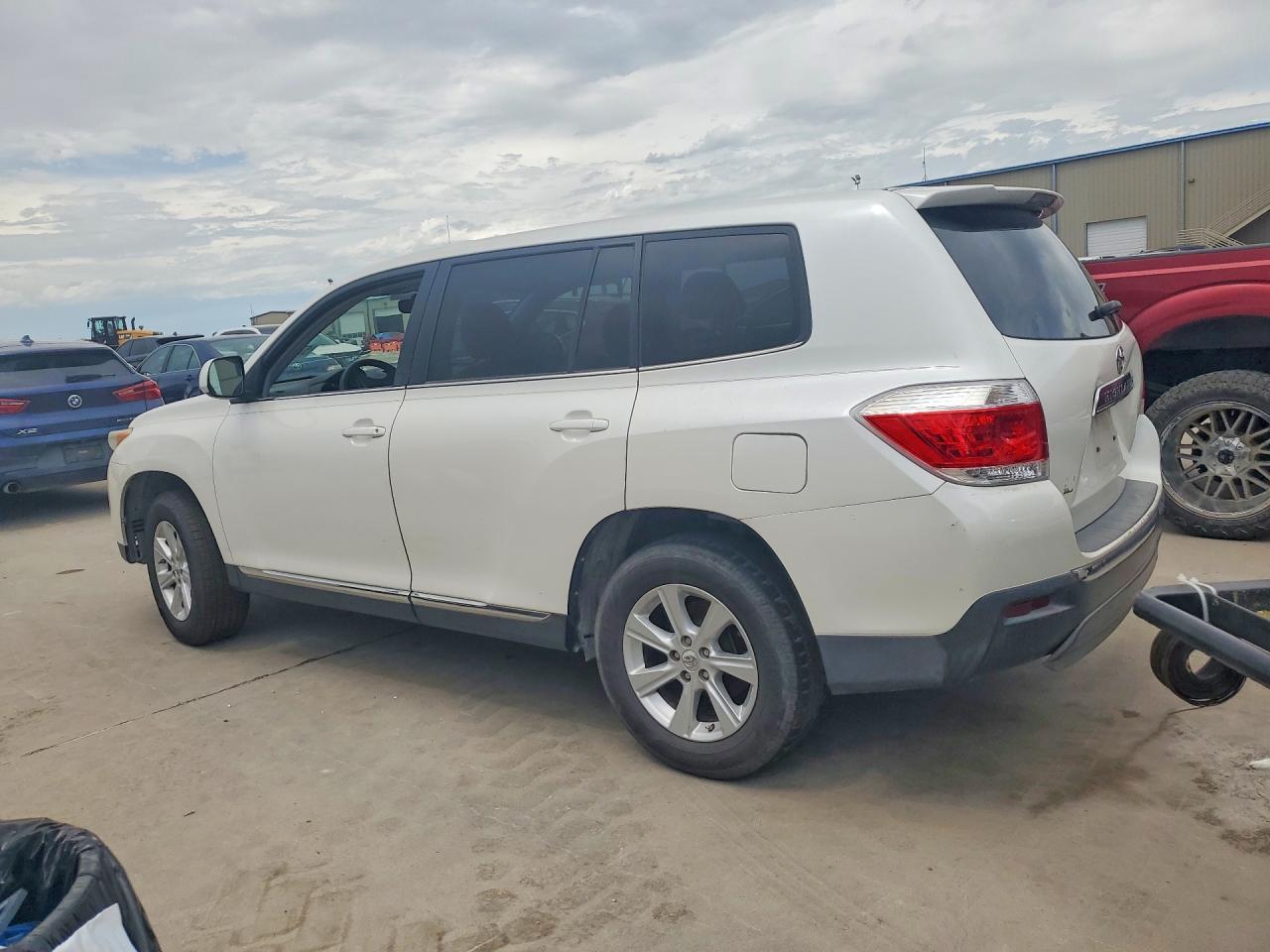 2011 TOYOTA HIGHLANDER — фото 2