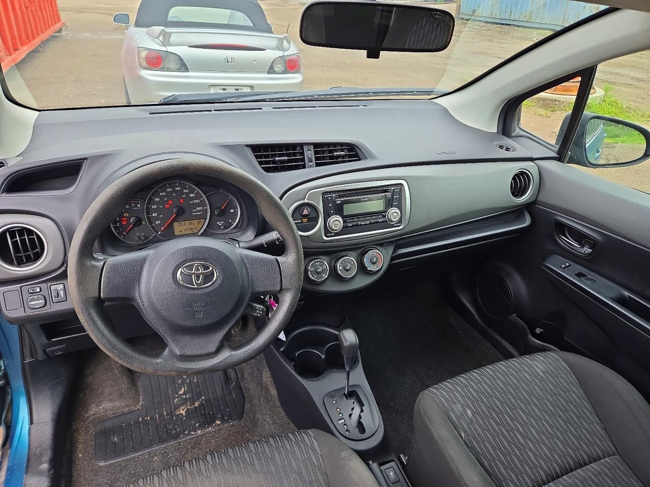 2014 TOYOTA YARIS — фото 8