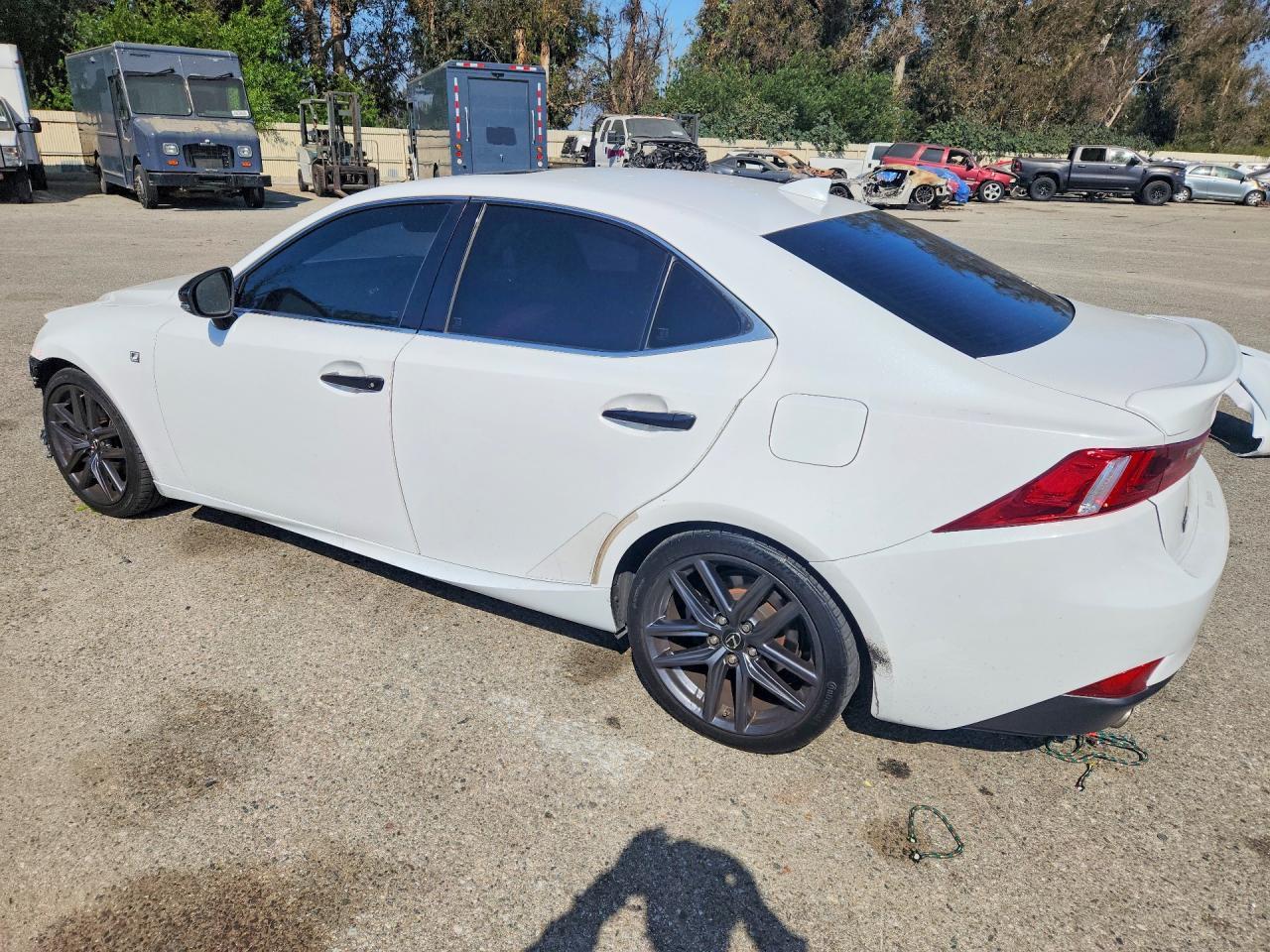 2015 LEXUS IS 250 — фото 2