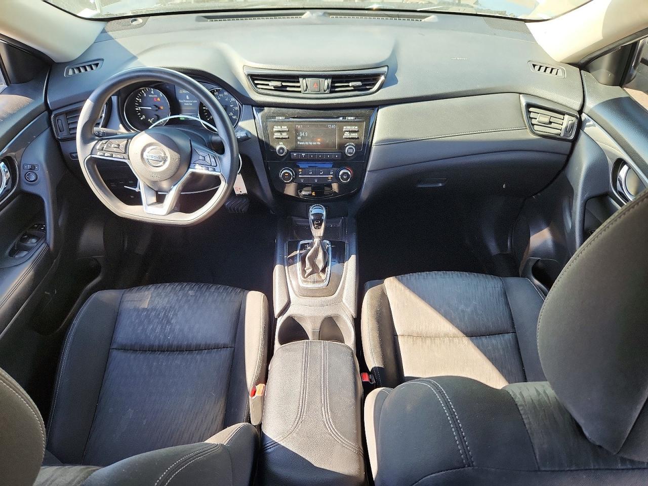 2017 NISSAN ROGUE — фото 8