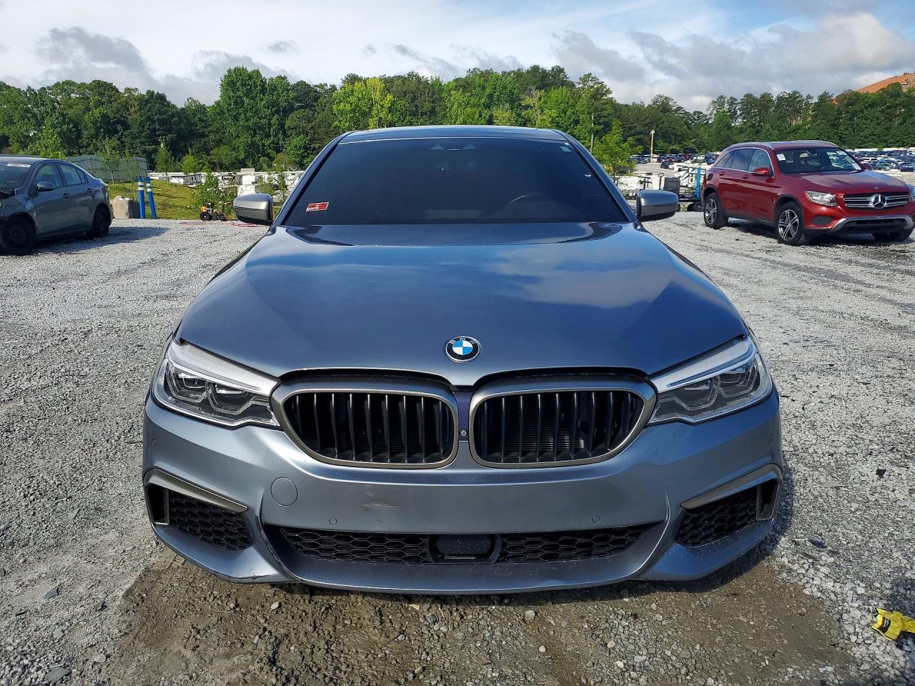 2018 BMW 5 SERIES — фото 5