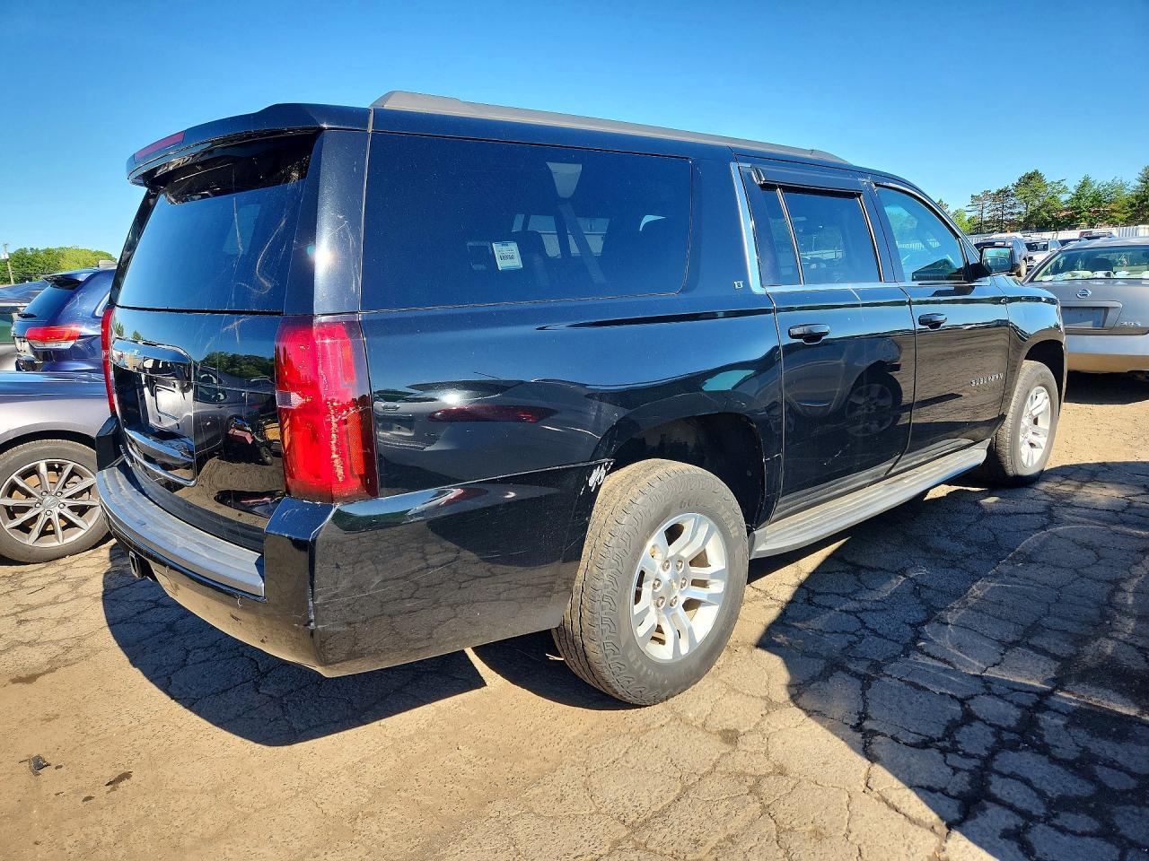 CHEVROLET SUBURBAN