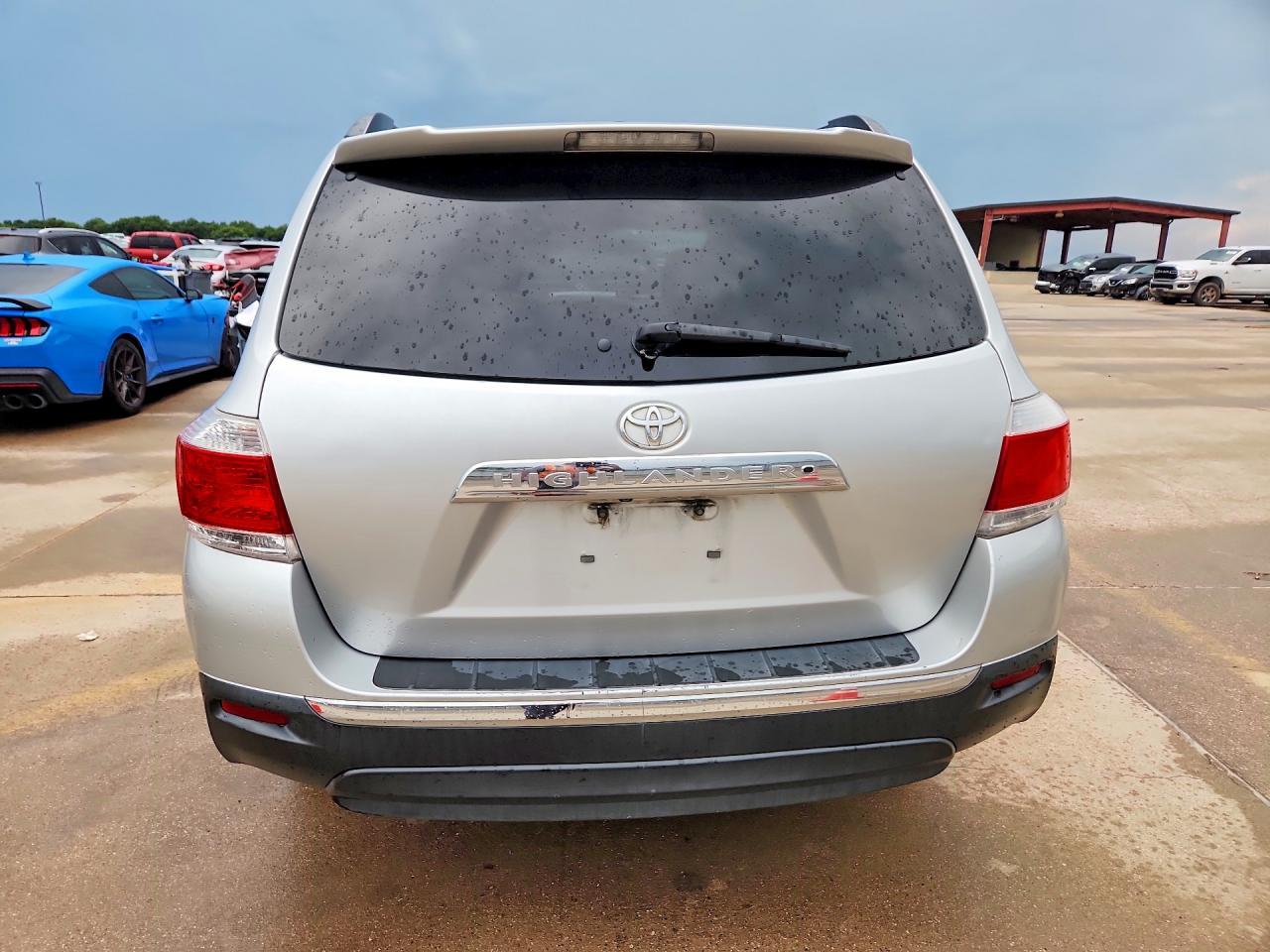 2012 TOYOTA HIGHLANDER — фото 6