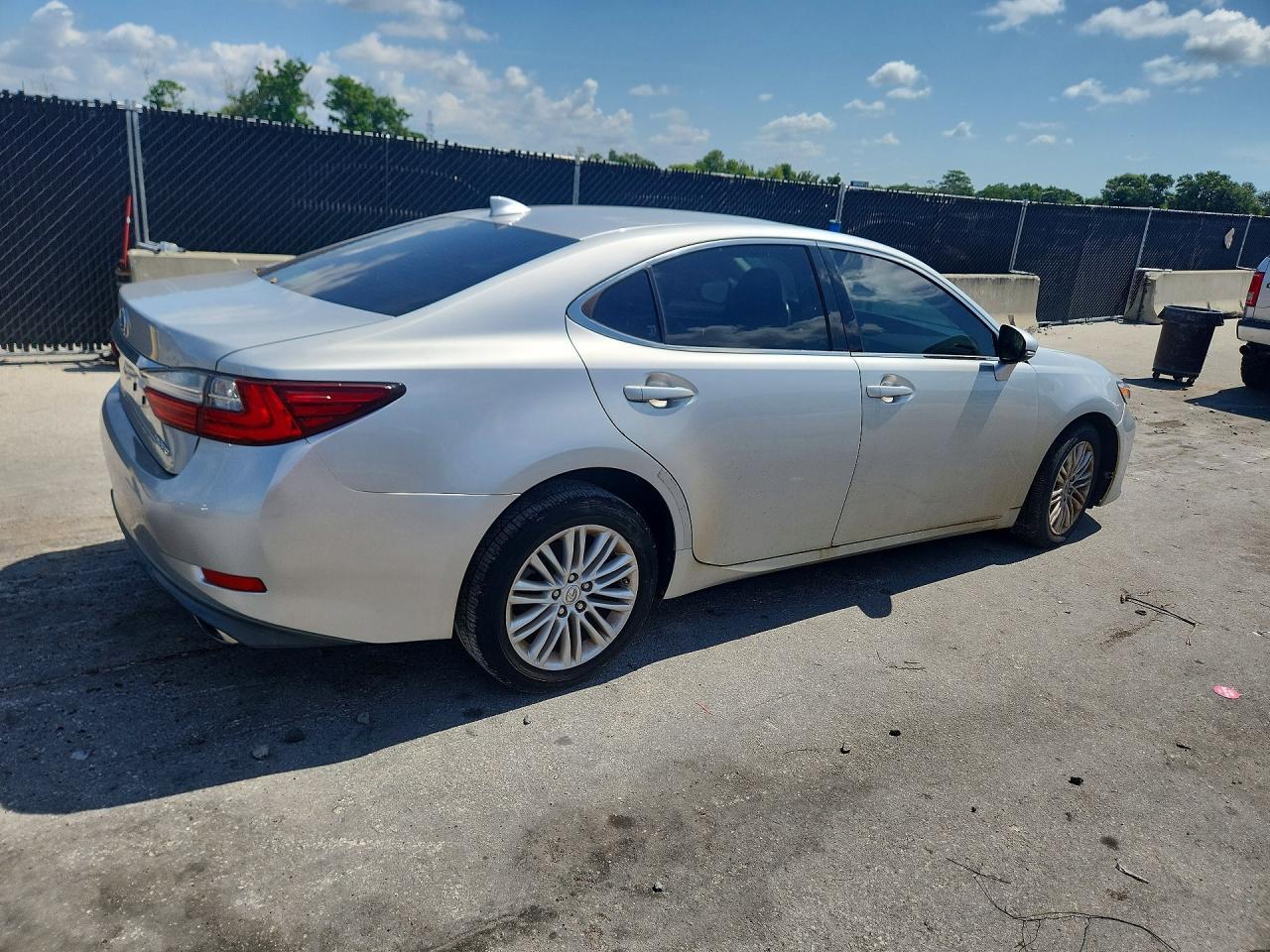 2017 LEXUS ES 350 — фото 3