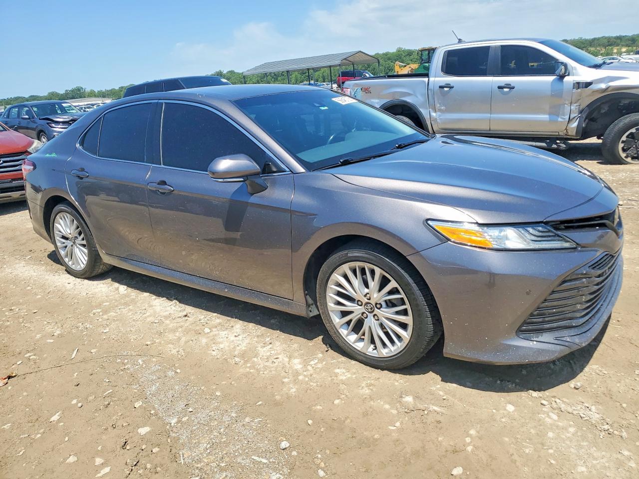 2018 TOYOTA CAMRY — фото 4