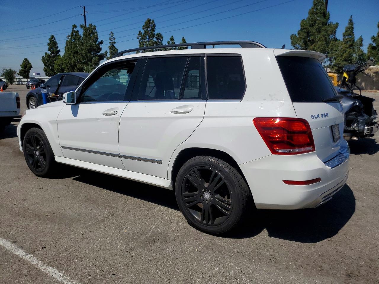 2015 MERCEDES-BENZ GLK-CLASS — фото 2