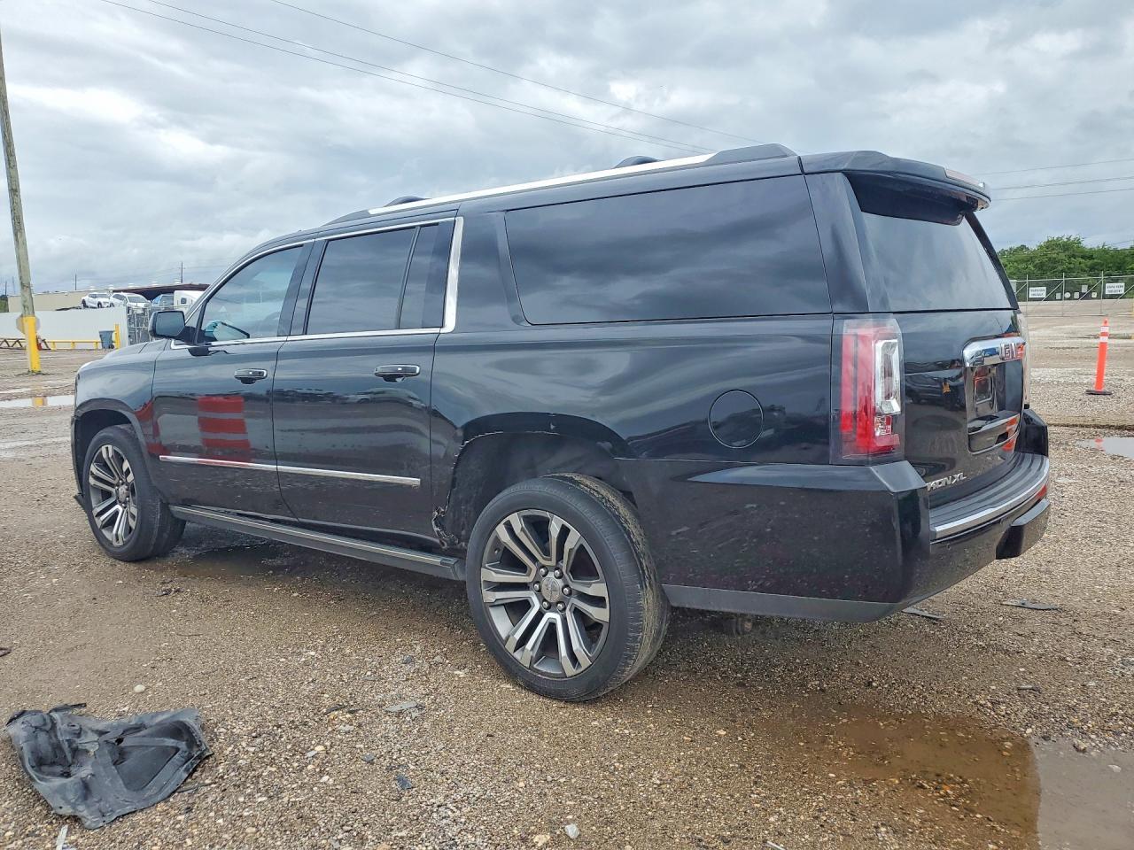 2019 GMC YUKON — фото 2