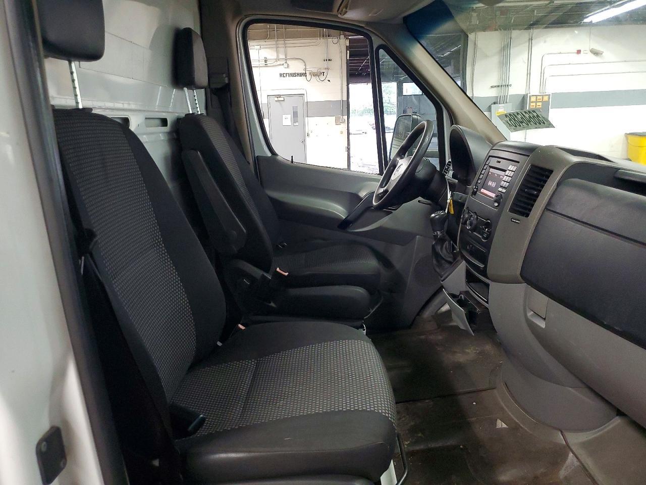 2015 MERCEDES-BENZ SPRINTER — фото 11
