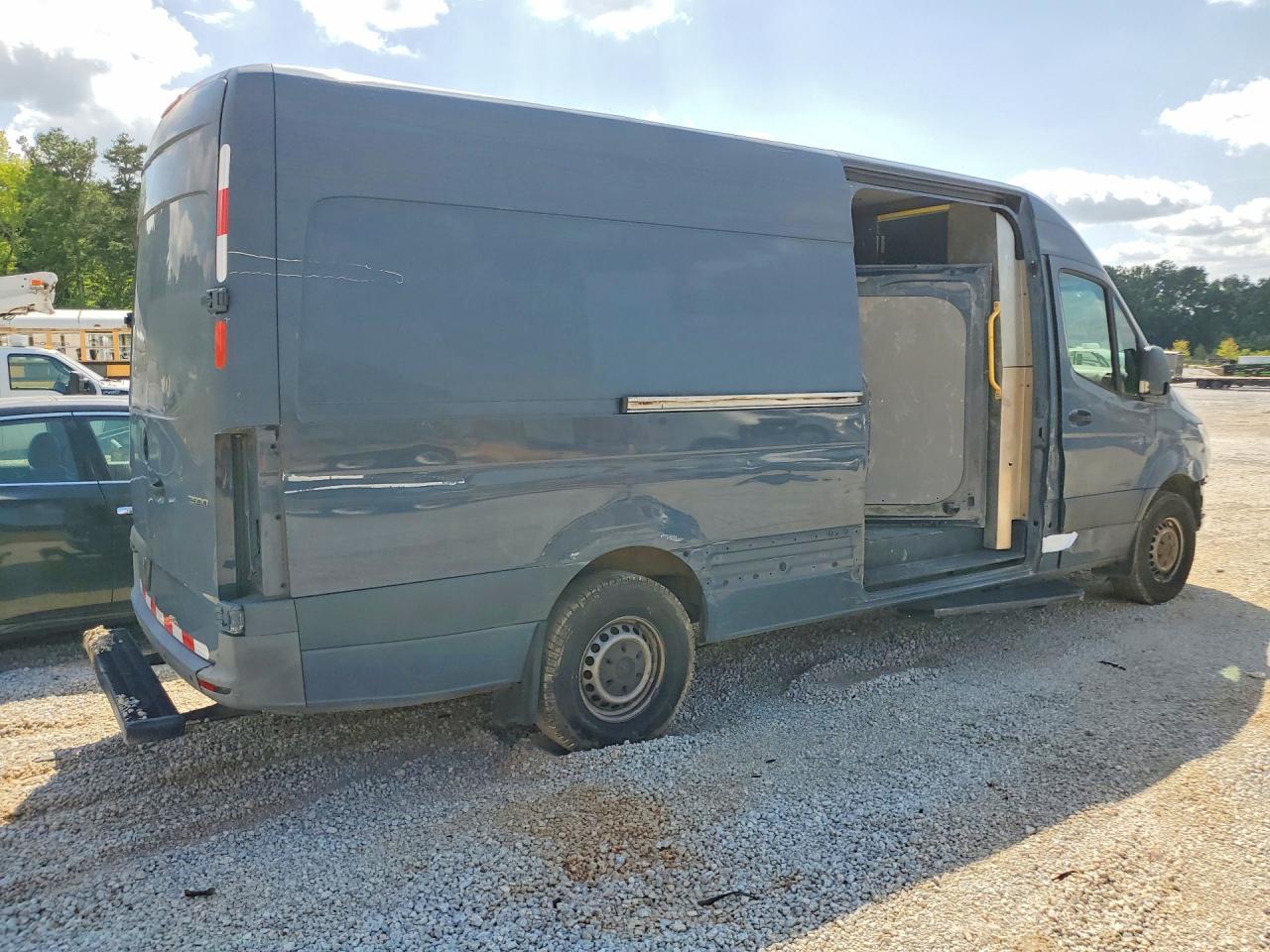 2019 MERCEDES-BENZ SPRINTER — фото 3