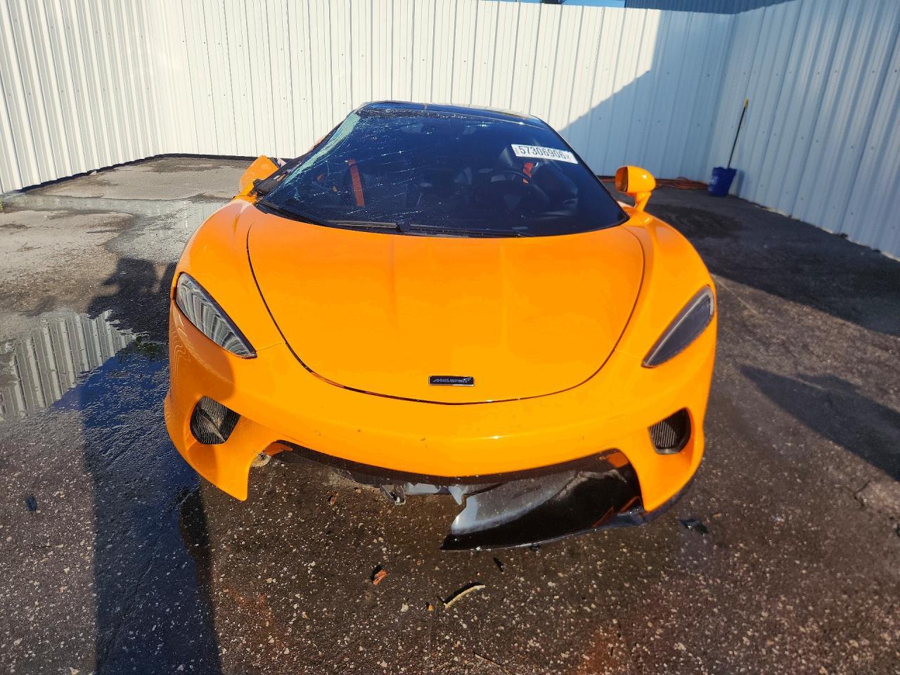 MCLAREN GT