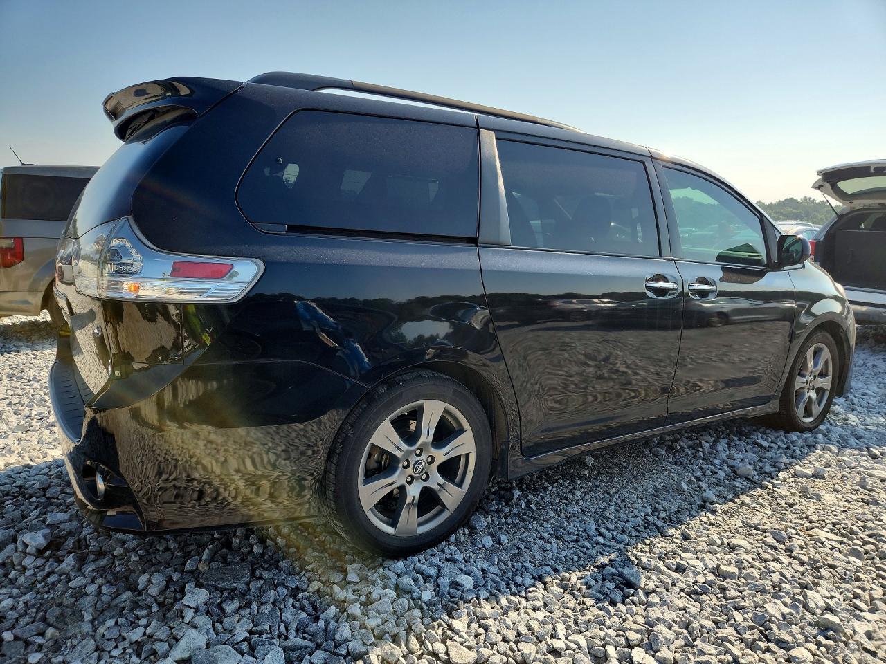 2018 TOYOTA SIENNA — фото 3
